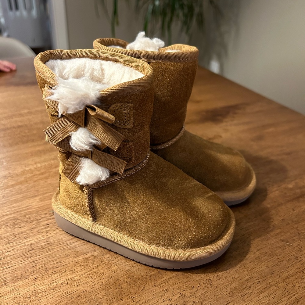 Toddler Koolaburra by Ugg boots